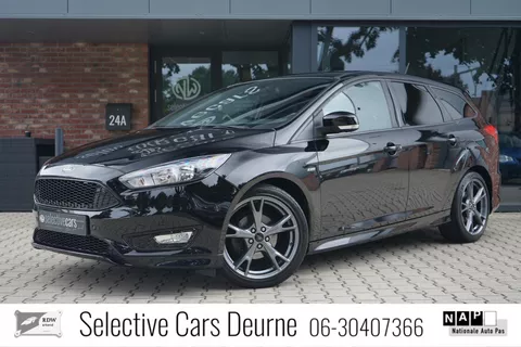 Ford Focus Wagon 1.0 St-line , AppleCarplay, Camera, PDC, Nieuwe APK, 140Pk.