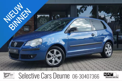 Volkswagen Polo 1.4-16V Trendline , PDC, Nieuwe APK, 15''LM, Clima, Cruise.