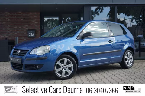 Volkswagen Polo 1.4-16V Trendline , PDC, Nieuwe APK, 15''LM, Clima, Cruise.