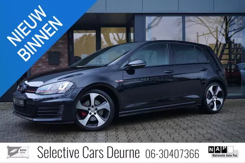 Volkswagen Golf 2.0 TSI GTI ,Camera, Navi, 18'', DSG, Deep BLack, Nieuwe OH-beurt + APK, Cruise.